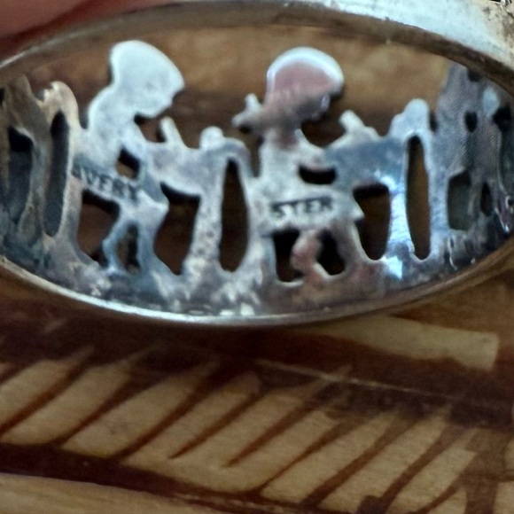 Vintage James Avery Retired Sterling Silver Children Holding Hands Ring 6 - Picture 3 of 5